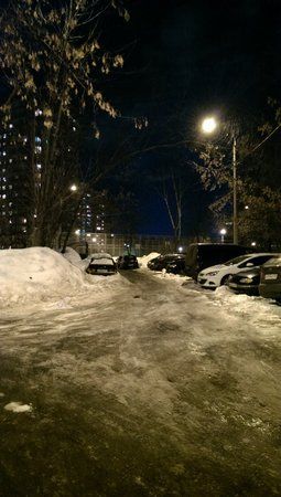 05-htc-one-night.jpg