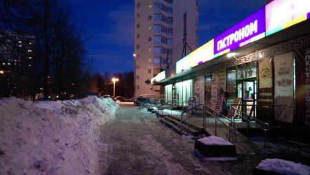 06-htc-one-night.jpg