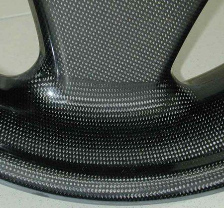 dy-3spoke_carbon_rear_dss_detail.jpg