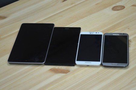 1-605x400xSony-Xperia-Z-Ultra-10-605x400.jpg.pagespeed.ic.mtBxMAuKku.jpg