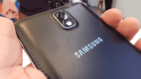 galaxy-note-3-black-leather-back.png