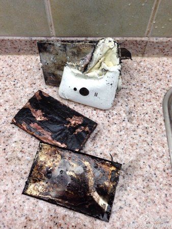 XiaoMi-Phone-Caught-On-Fire-And-Exploded-GSM-Insider-Image-1-768x1024.jpg