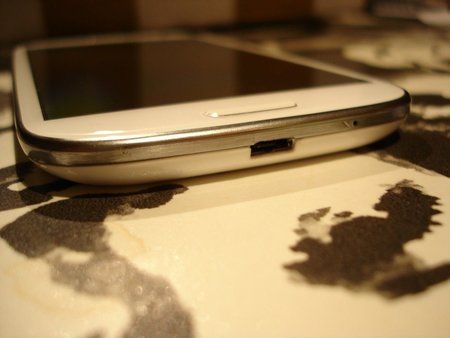 GT-I9300_3.JPG