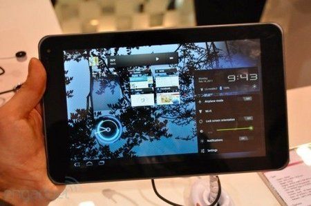 lg_v900_optimus_pad_bild_3.jpg