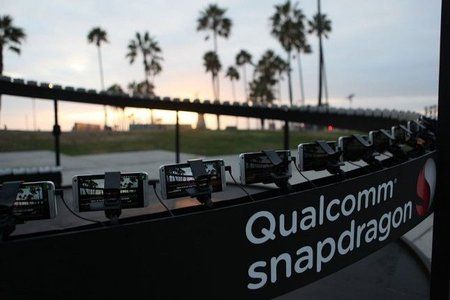 qualcomm-snapdragon-booth-1-645x430.jpg