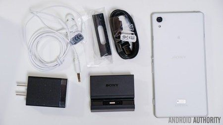 sony-xperia-z2-unboxing-9-of-24-710x399.jpg