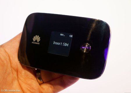 009Huawei_E5786_mifi_MWC2014.jpg