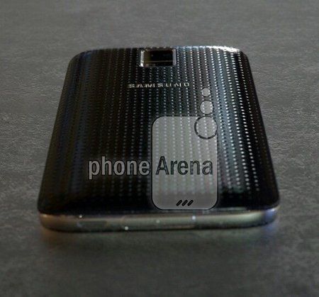 Leaked-pictures-of-the-Samsung-Galaxy-S5-Prime-2(1).jpg