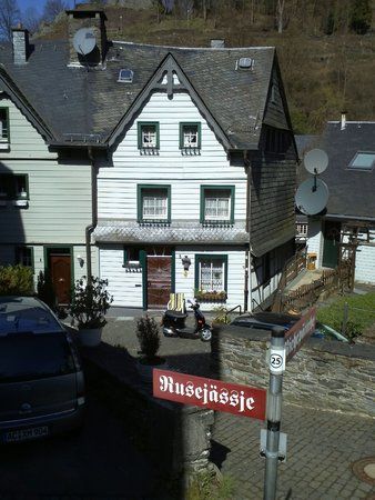 IMG033.jpg