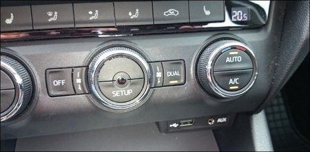USB.jpg