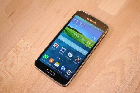 Samsung-Galaxy-S5-unboxing-0012.jpg