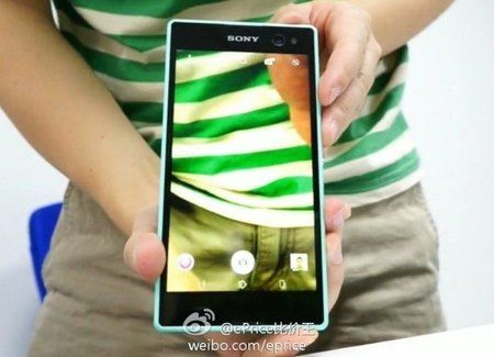 Xperia-Selfie-Phone_1-640x462.jpg