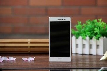 csm_Huawei_Ascend_P7_saphire_glass_7f4286bb15.jpg