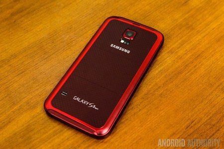 Samsung-Galaxy-S5-Sport-Hands-On-3-710x473.jpg