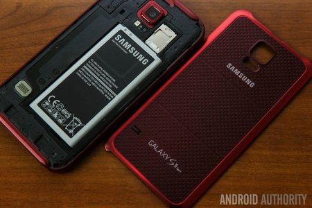 Samsung-Galaxy-S5-Sport-Review-Burgundy-4-710x473.jpg
