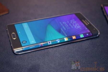 Samsung-Galaxy-Note-Edge-0006.jpg