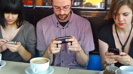 SmartphoneUsers.jpg