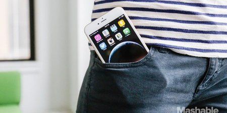 xtimthumb.php,qsrc=,hwww.mobilegeeks.de,_wp-content,_uploads,_2014,_10,_Bigger-Pockets-for-iPhon.jp