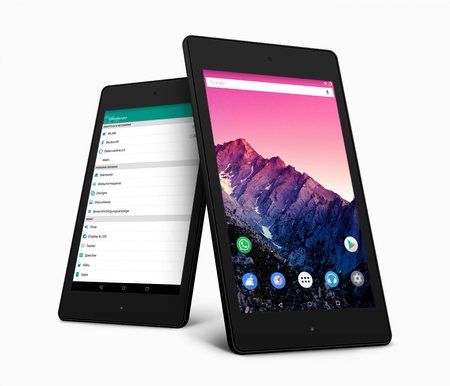 Nexus7-tilt-2up.jpg