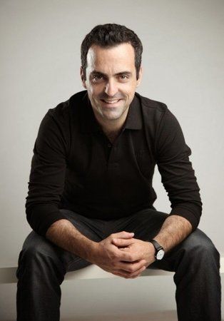 hugo-002-520x747.jpg