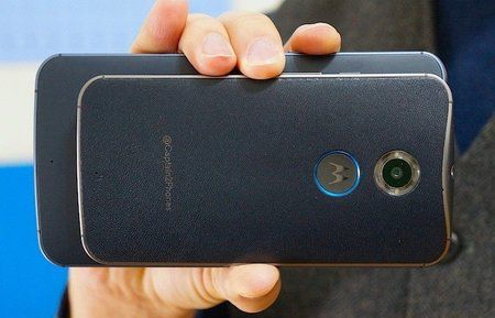 nexus-6-vs-moto-x.jpg