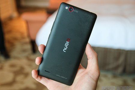 ZTE-Nubia-Z7-15.jpg