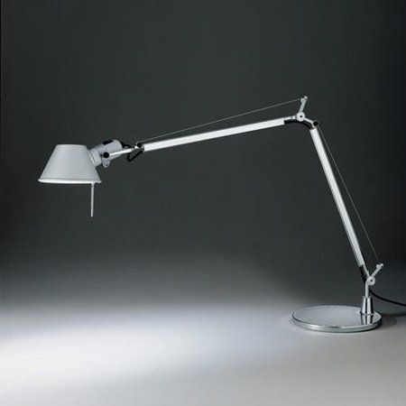 tolomeo_tavolo.jpg