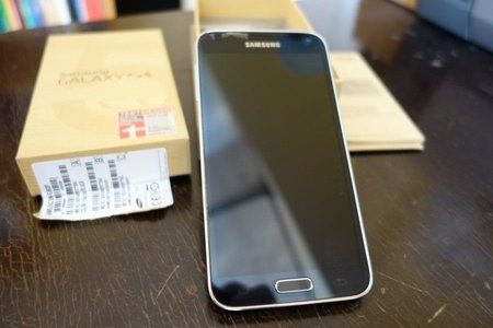 Galaxy S5 - 1.jpg