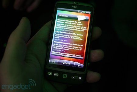 htcdesirehands8.jpg htcdesirehands8.jpg