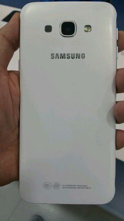 Samsung-Galaxy-A8-02.jpg