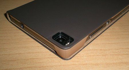 P8 flip case braun 1.jpg