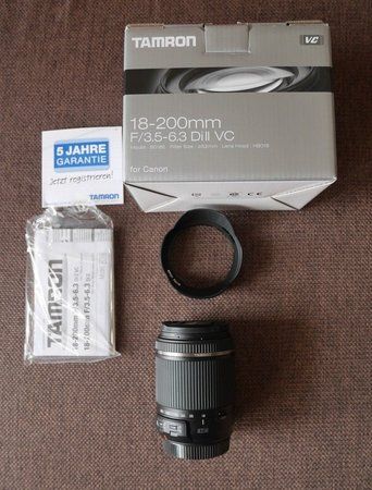 Tamron200_komp.jpg