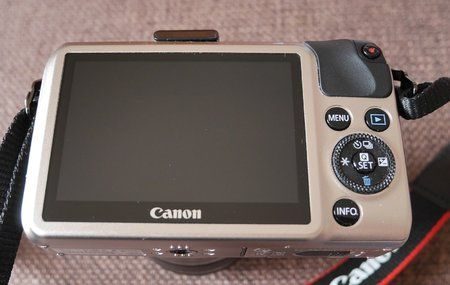EOS-M_hinten.jpg