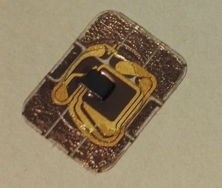 SIM Chip mit Kontaktplatte.jpg
