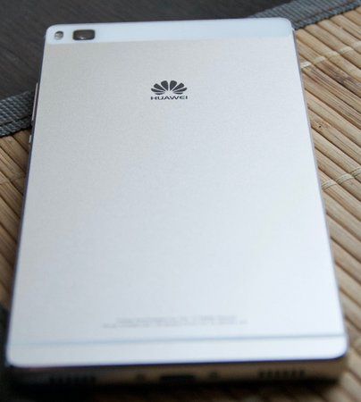 Huawei_P8 - 1.jpg