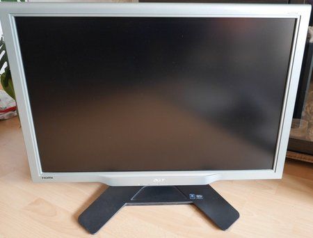 Acer_vorne.jpg