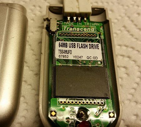 64MB USB Stick.jpg