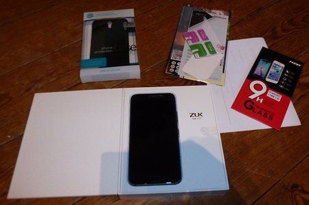 zuk_z1_p2.jpg zuk_z1_p2.jpg