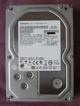 Hitachi 3TB Nr.1 - Bild.jpg