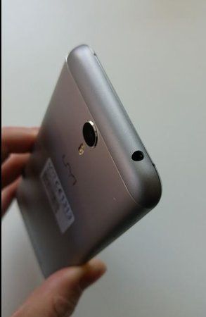 UMI Touch 4.JPG