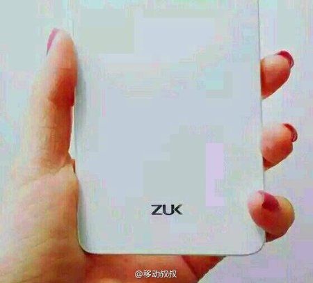 zuk-z2-01.jpg
