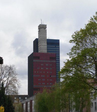 deutsche welle.jpg