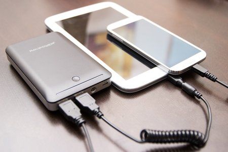 RAVPower-14000mAh-Deluxe-Power-Bank-61.jpg