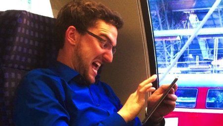smartphone-rage.jpeg