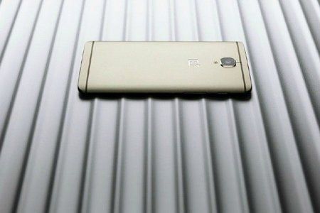 oneplus-3-soft-gold.jpg