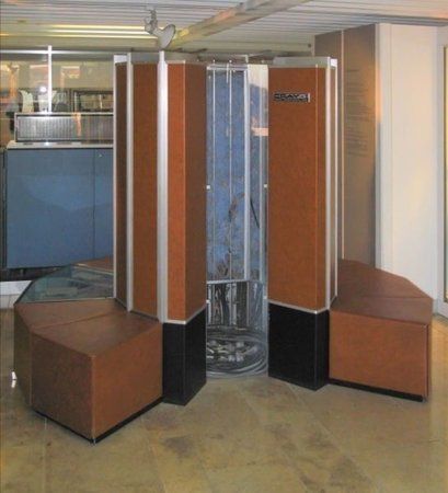 544px-Cray-1-deutsches-museum.jpg 544px-Cray-1-deutsches-museum.jpg