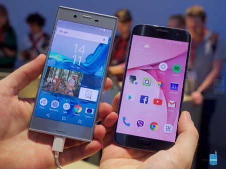 Xperia-XZ-vs-Galaxy-S7--first-look---6.jpg