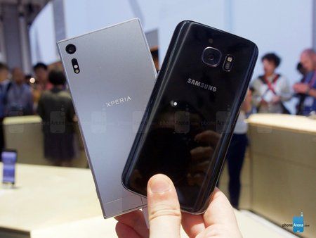 Xperia-XZ-vs-Galaxy-S7--first-look---8.jpg