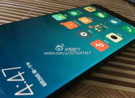 Unconfirmed-shots-and-renders-of-the-Xiaomi-Mi-Note-2.jpg