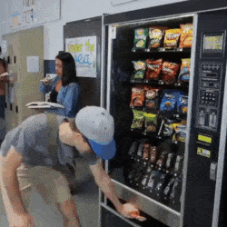 ezgif-2500740982.gif